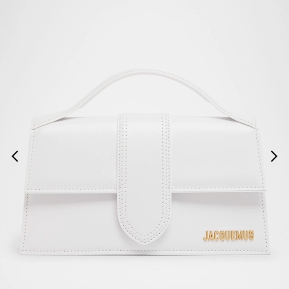 Jacquemus Elegant White Shoulder Bag with Gold Detail Le Grand Bambino bag